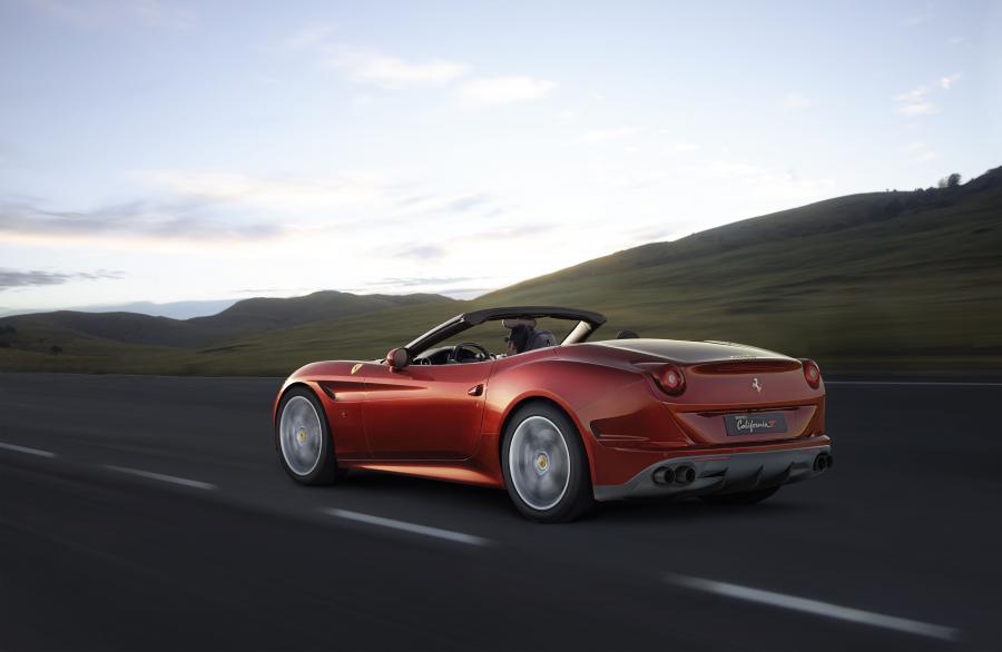  Ferrari California T HS 2016 года  (фото 28 из 34)